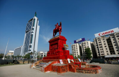 Ejército repudia vandalización de monumento a general Baquedano