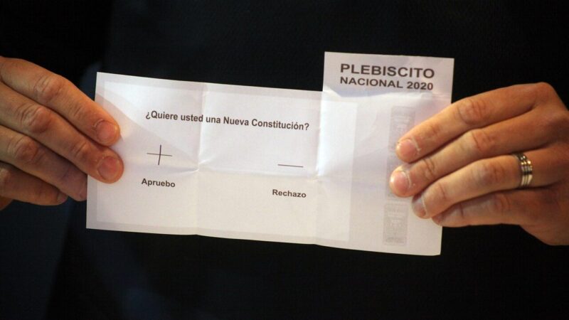 Con 99% de las mesas escrutadas, Apruebo alcanza 78% y Rechazo el 22%