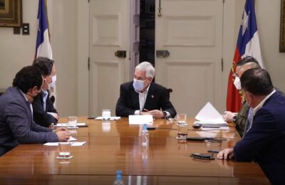 Ministro Pérez sale a apoyar trabajo de las policías frente a violencia por 18-O, tras reunión con Piñera y general Rozas