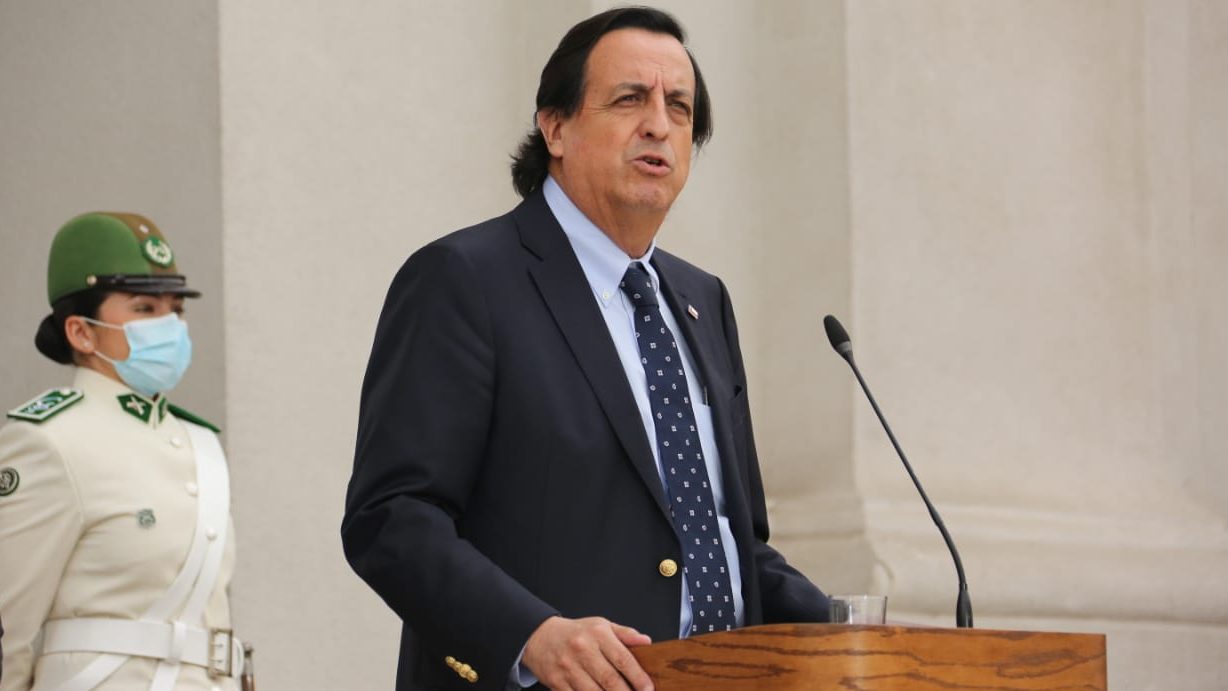 Probable suspensión de Pérez del cargo agrava difícil cuadro para La Moneda