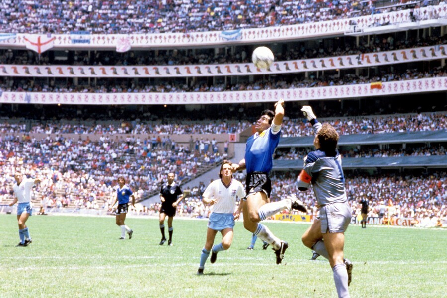 Maradona: un símbolo argentino solo superado por Perón