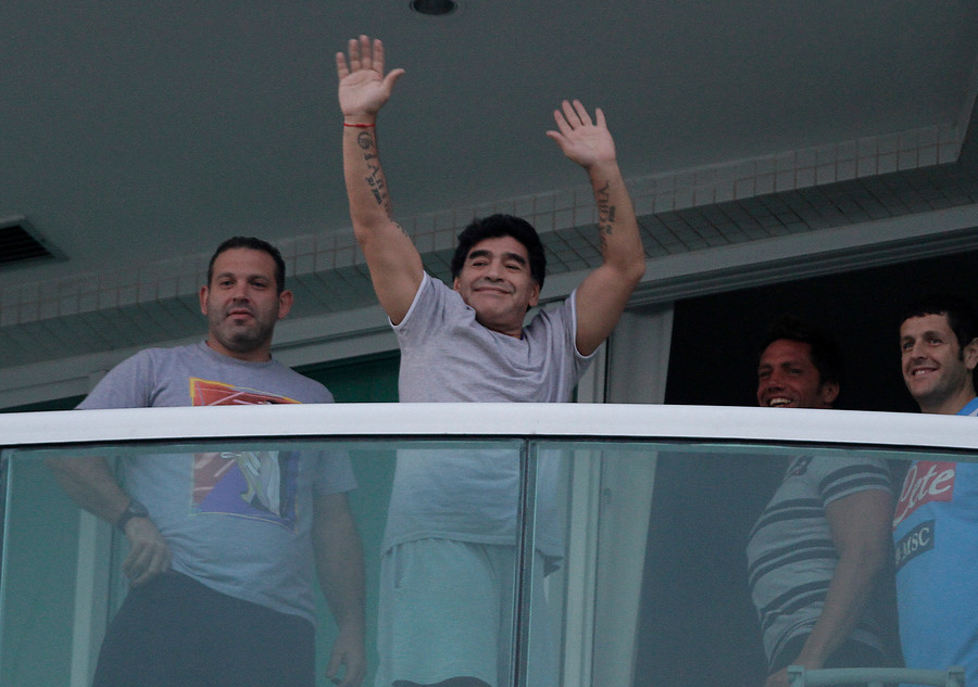 Maradona y la política, de menemista a izquierdista convencido