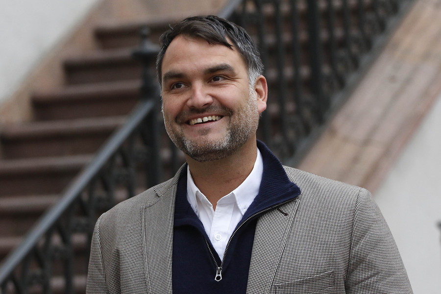 Javier Macaya derrota a Victor Pérez y gana presidencia de la UDI