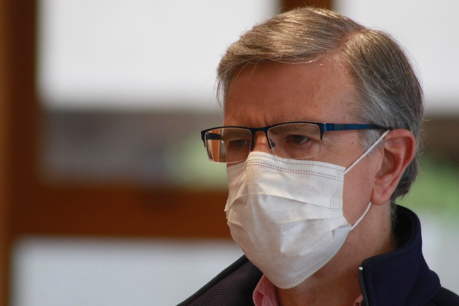 Los dilemas detrás de la pérdida de apoyo de Lavín en los sectores más de derecha
