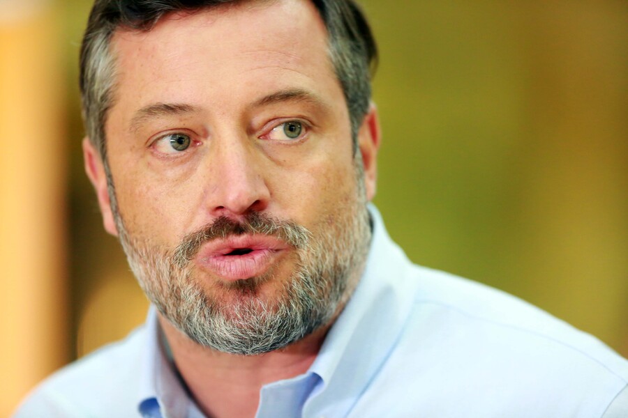 Sichel abandona gobierno antes del plazo que tenía previsto e inicia difícil campaña
