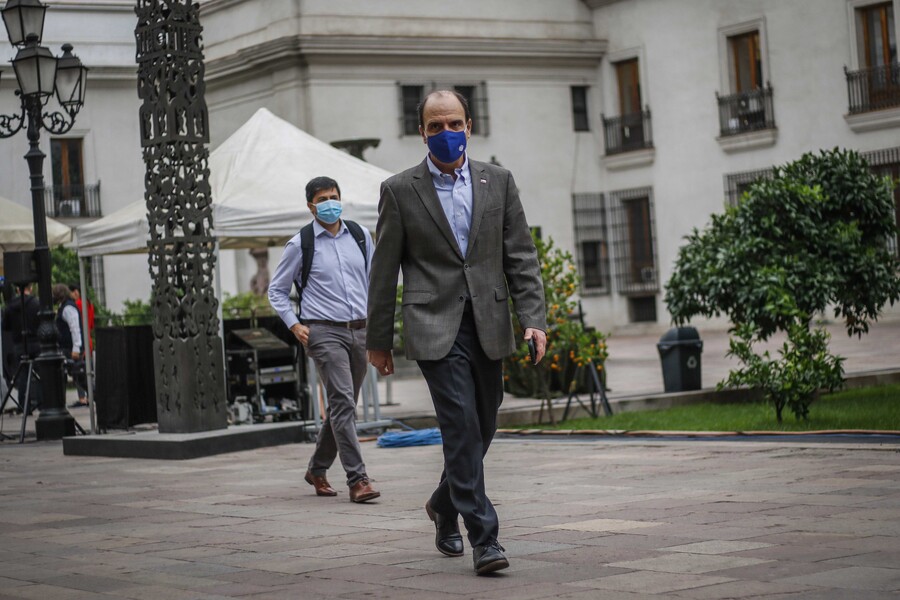 Cambio de gabinete: Los 5 meses de gestión de Monckeberg estuvieron marcados por crisis