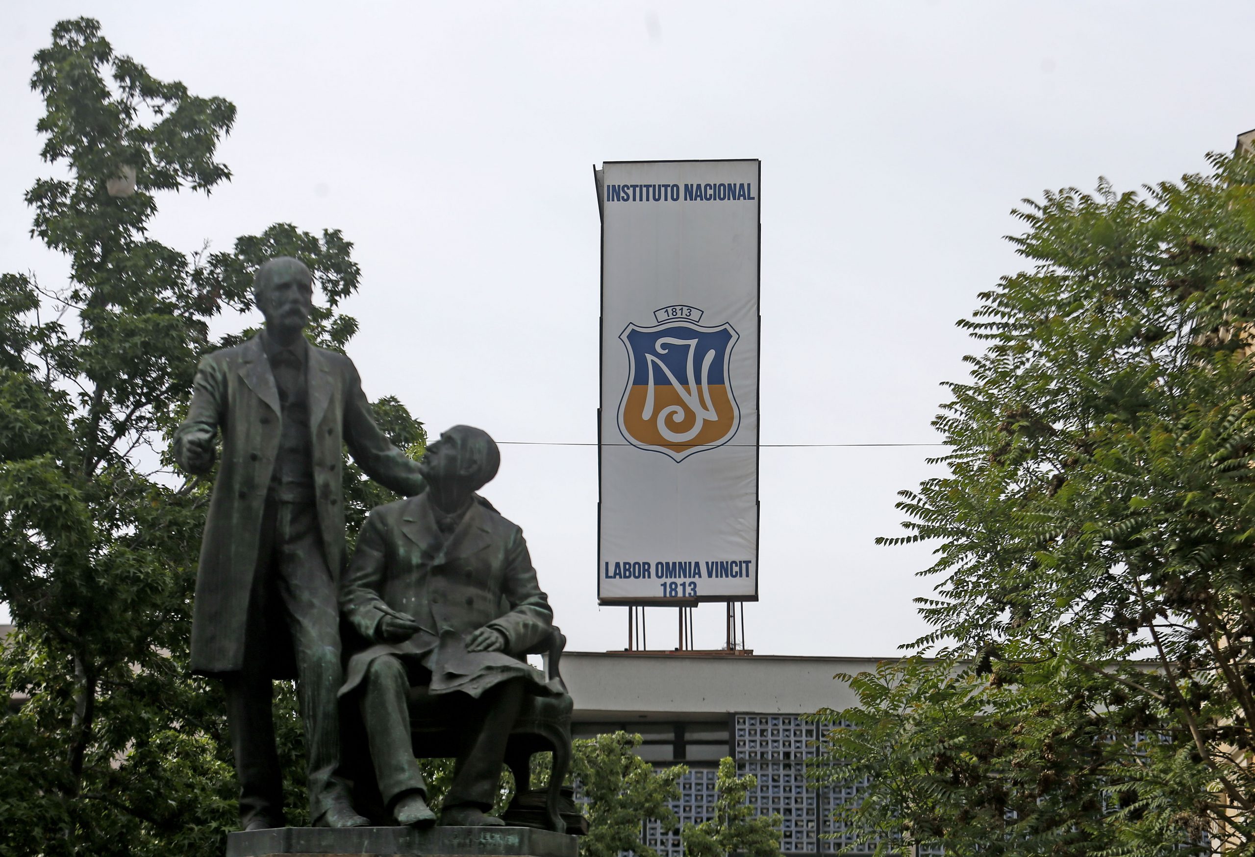 Crisis en Instituto Nacional: Ahora sale del ranking de 100 mejores colegios en prueba de admisión universitaria