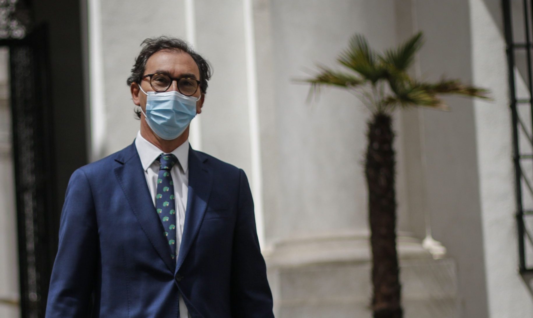Perfil: 20 cosas sobre Raúl Figueroa, el ministro cuyo cargo está en juego en la acusación constitucional que se vota hoy