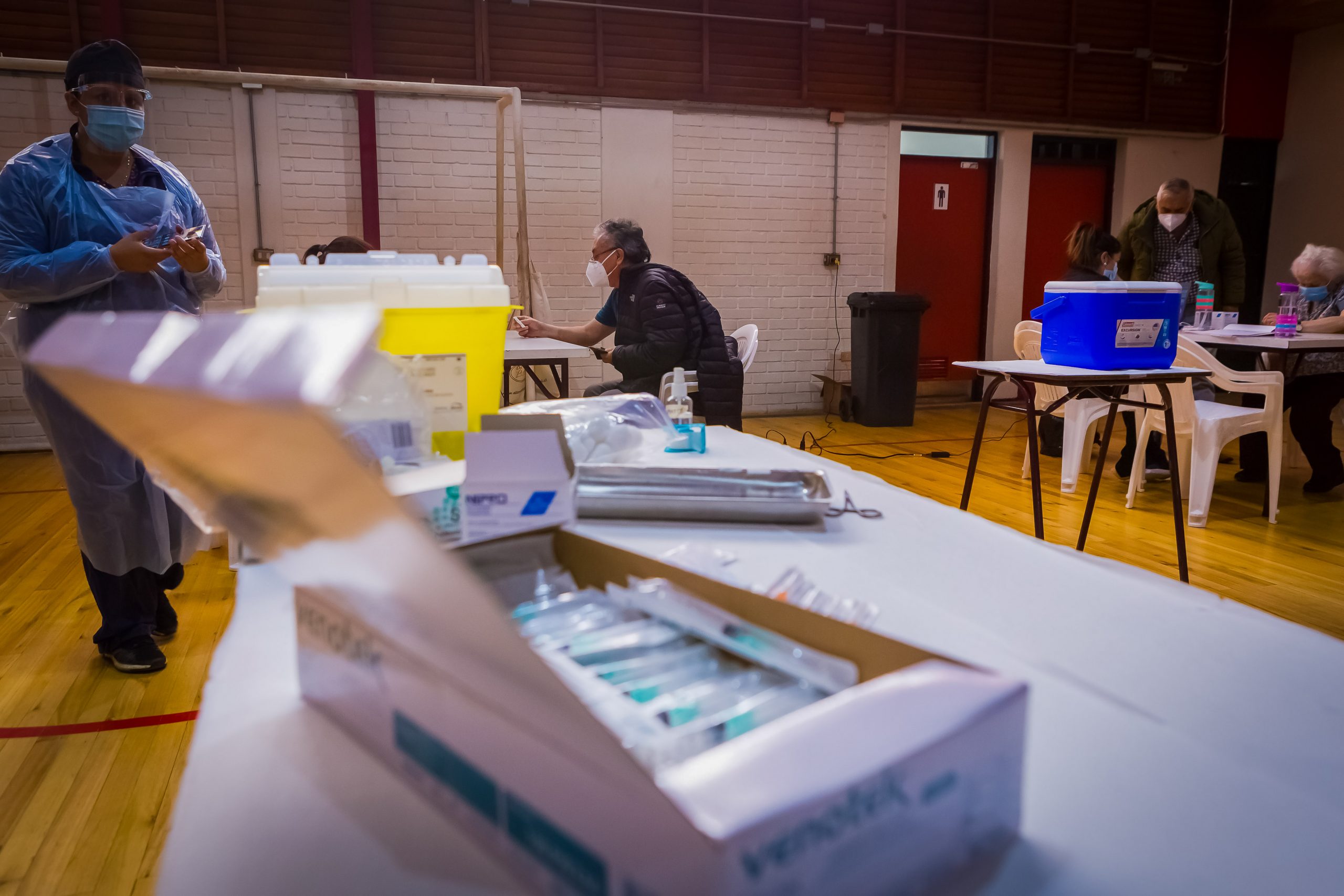 Las cifras detrás proceso de vacunación en Chile a casi dos meses del inicio del proceso