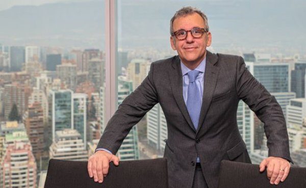 Axel Christensen: “La vacunación puede ayudar a que recuperación de la economía sea más rápida”