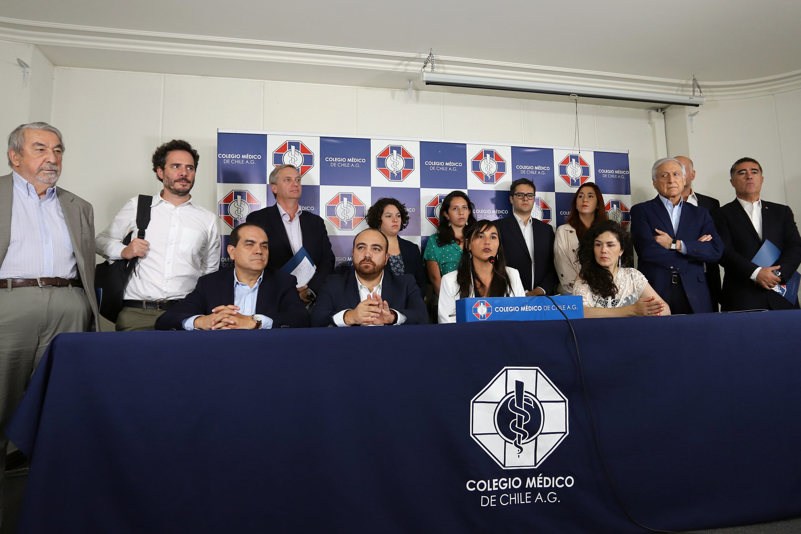 Llamado de Siches a evaluar postergación de elecciones por pandemia suma apoyos en la oposición