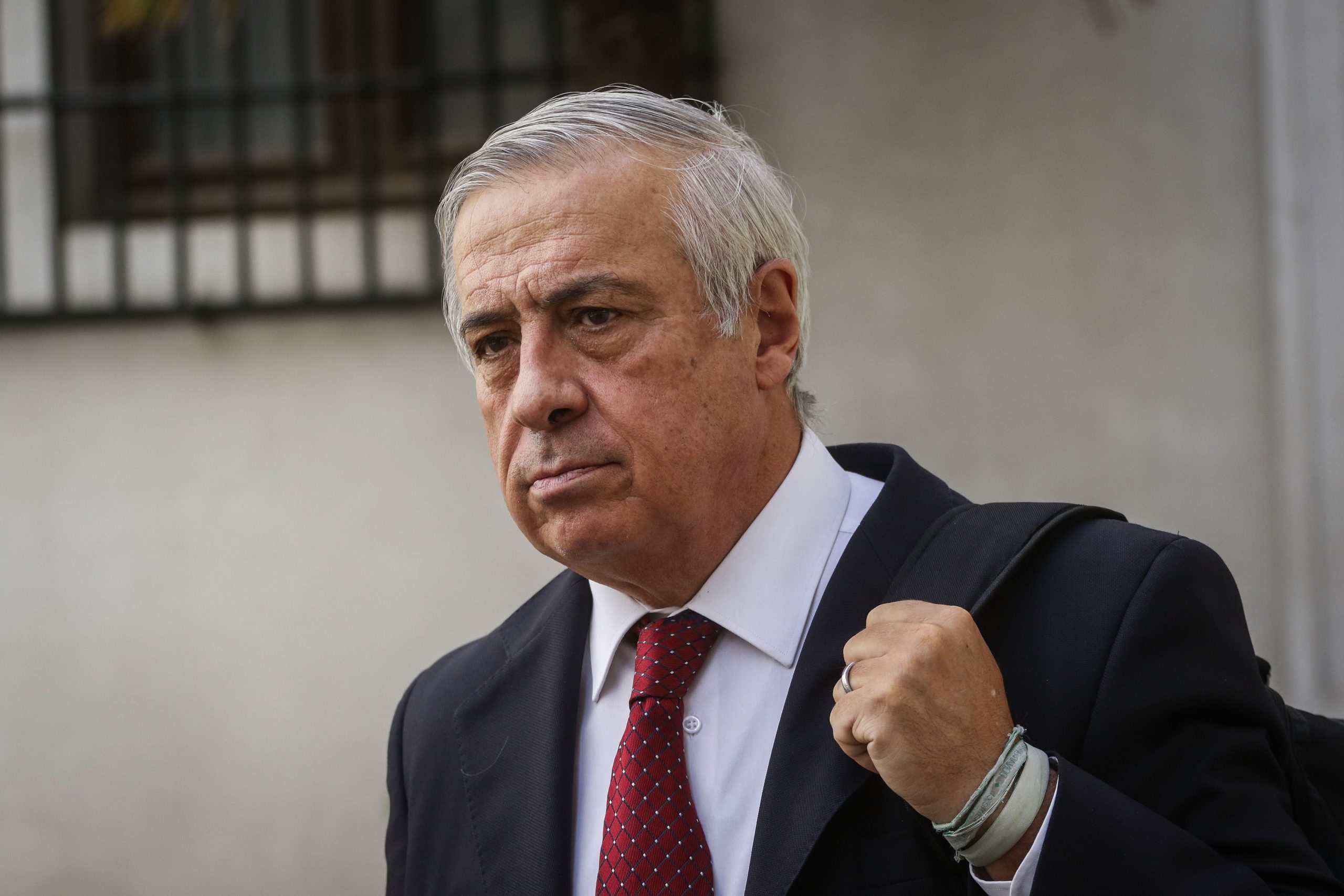 Entrevista a Mañalich: “Va a ser un marzo muy complicado. La estrategia de testeo tiene que ser mucho más agresiva”