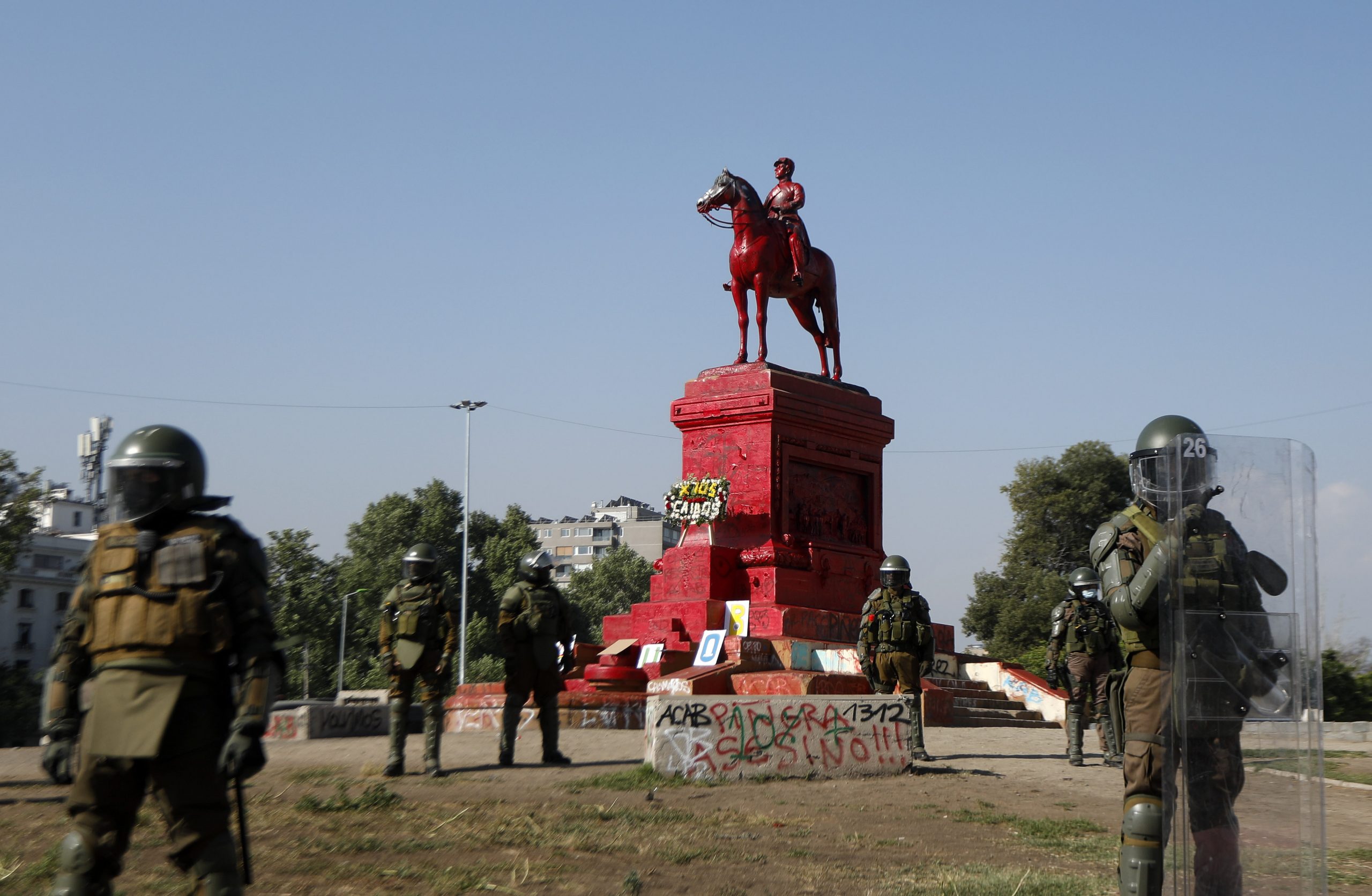 Remoción de estatua de Baquedano: Decisión de Consejo de Monumentos otorga salida política a La Moneda