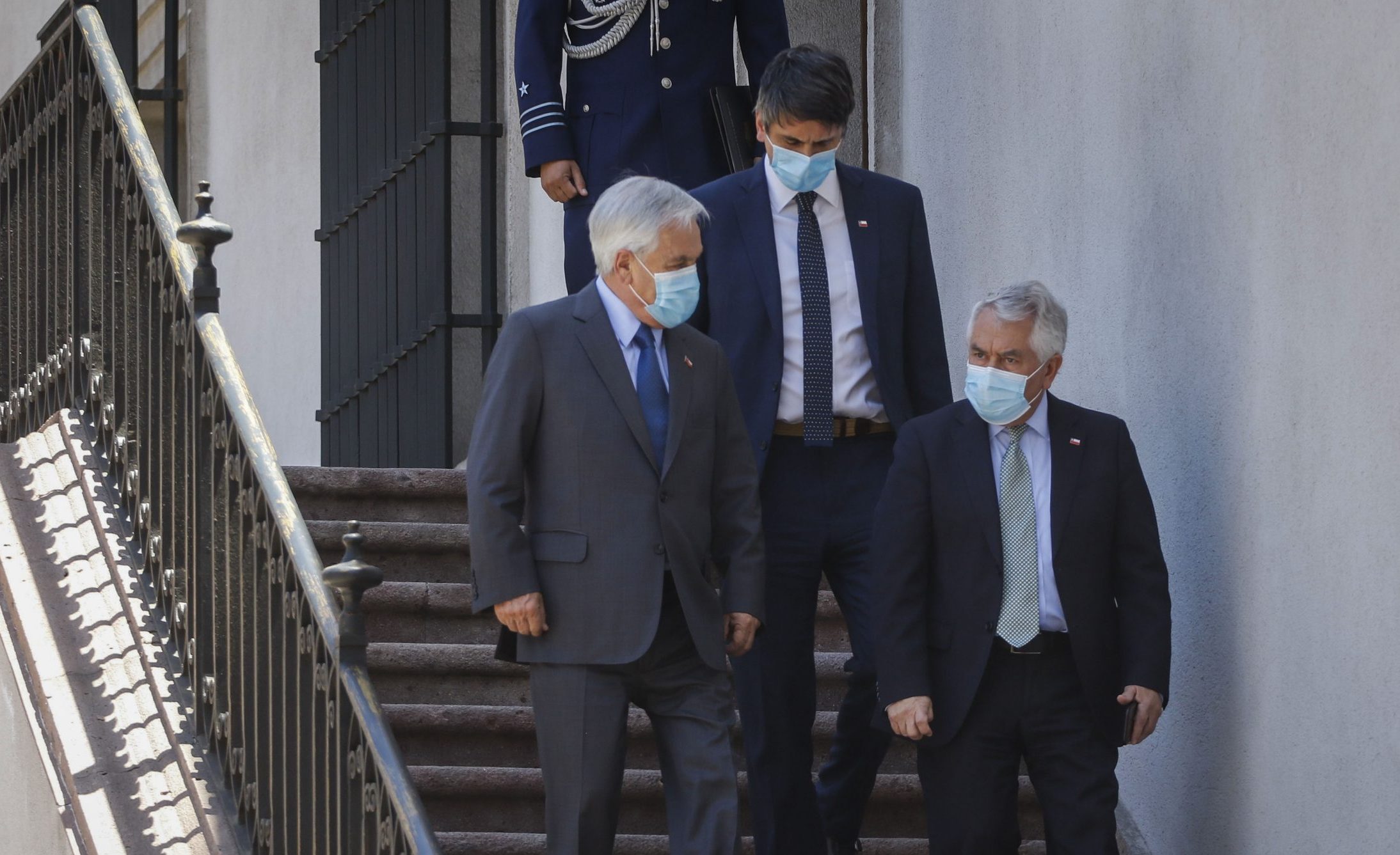 Un año del Covid en Chile: 5 capítulos de una crisis que remeció a La Moneda