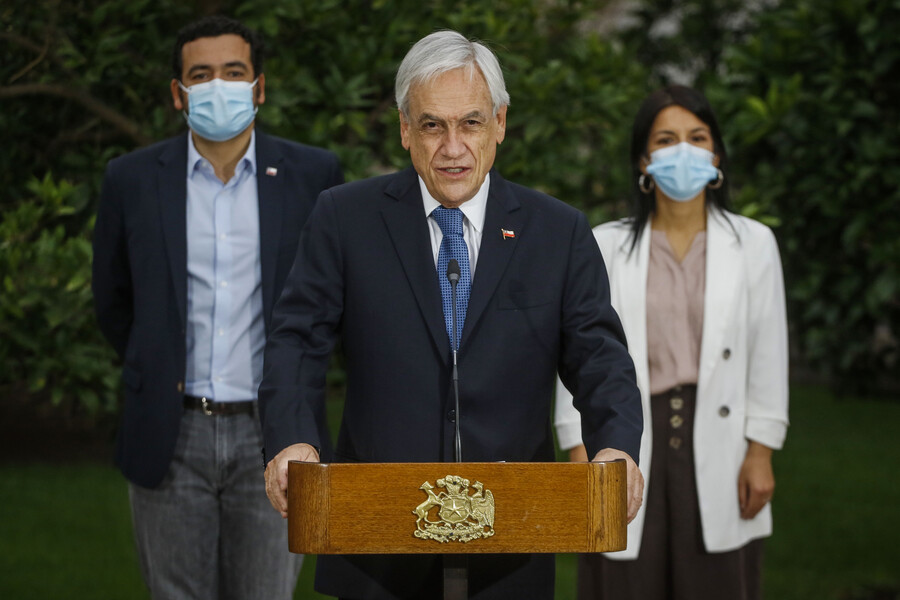A cuánta gente llegarían los bonos anunciado por el Gobierno (y cuál es la diferencia con los beneficios existentes)