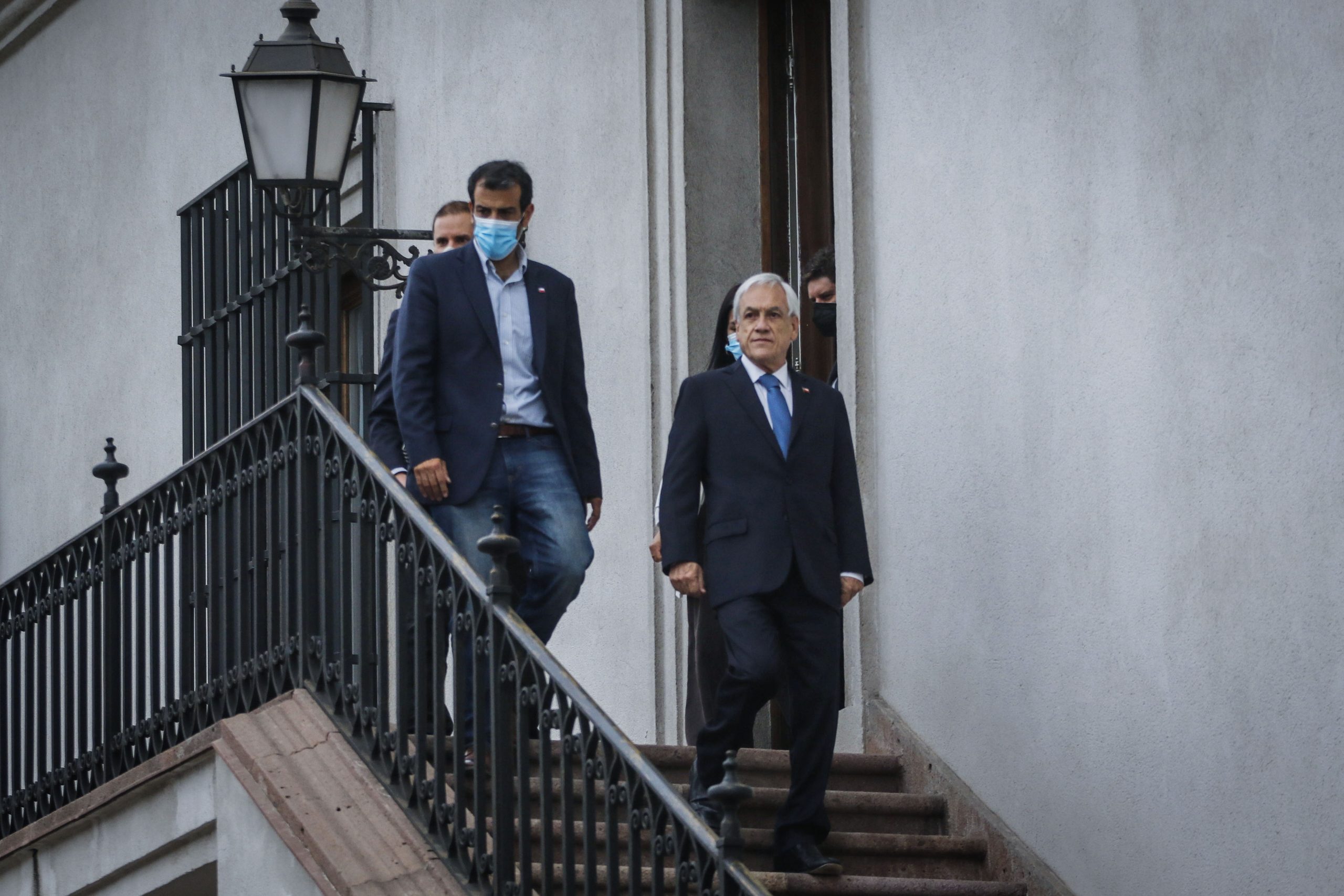 Cuándo y por qué el Presidente cambió de opinión y decidió postergar las elecciones 