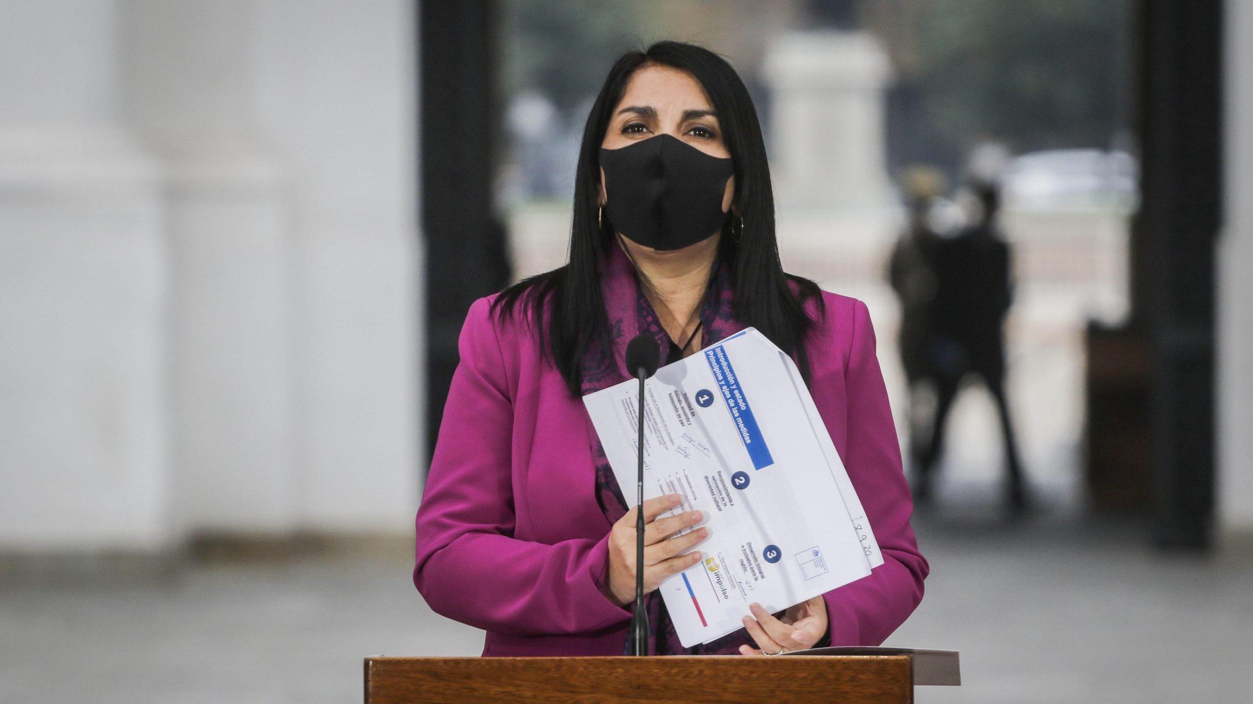 Karla Rubilar pide revisar royalty minero: “Para tiempos extraordinarios necesitamos medidas extraordinarias”