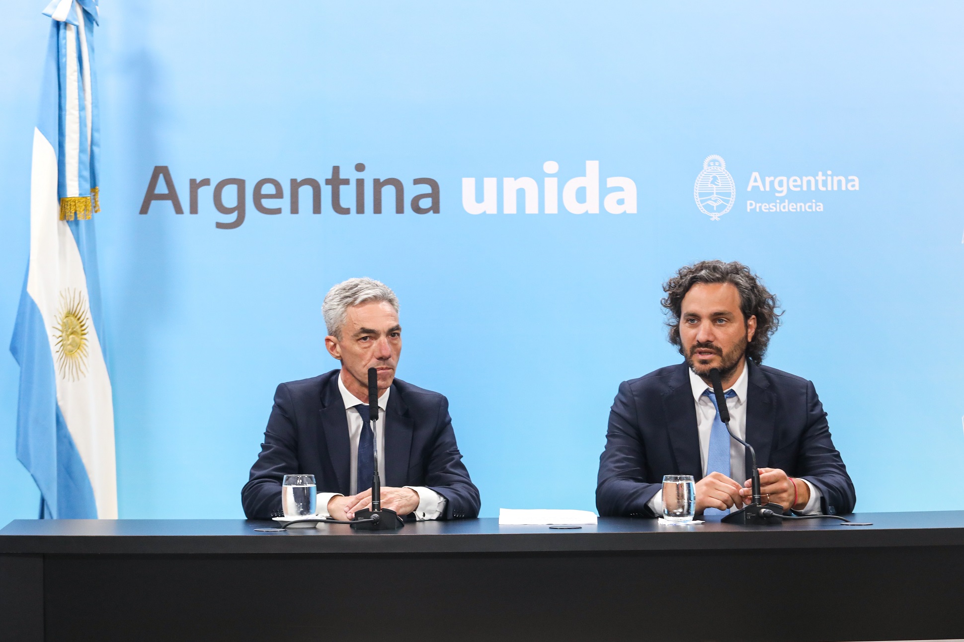 Incomodidad en el Gobierno chileno por afirmación errada del jefe de Gabinete argentino sobre vacunas