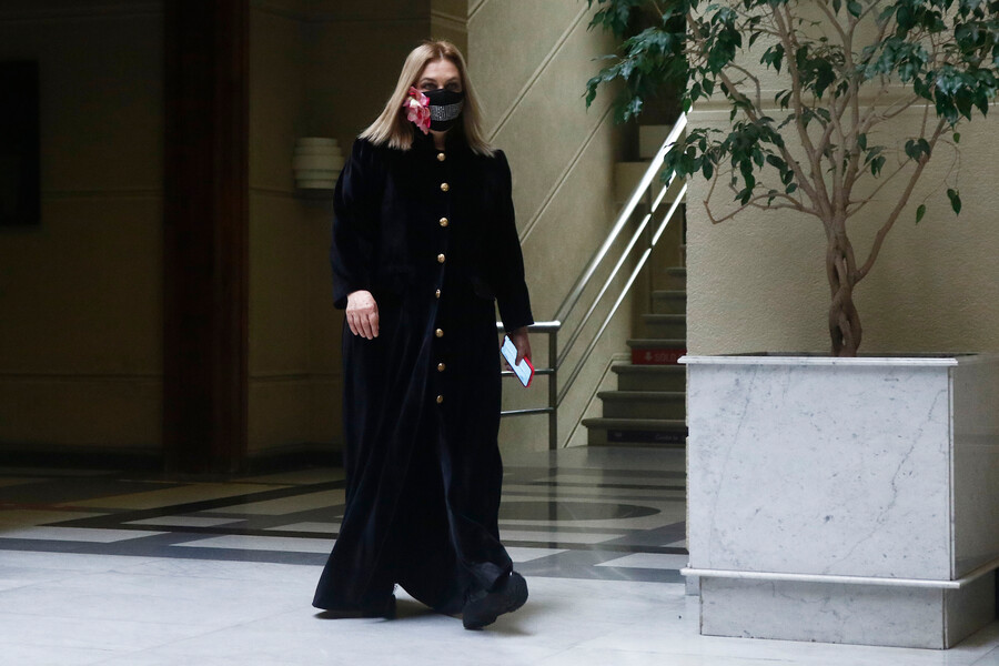Política y farándula: Lo que hay detrás de los insultos de Jiles al Presidente y su llamado a votar por su pareja que viola la legislación electoral