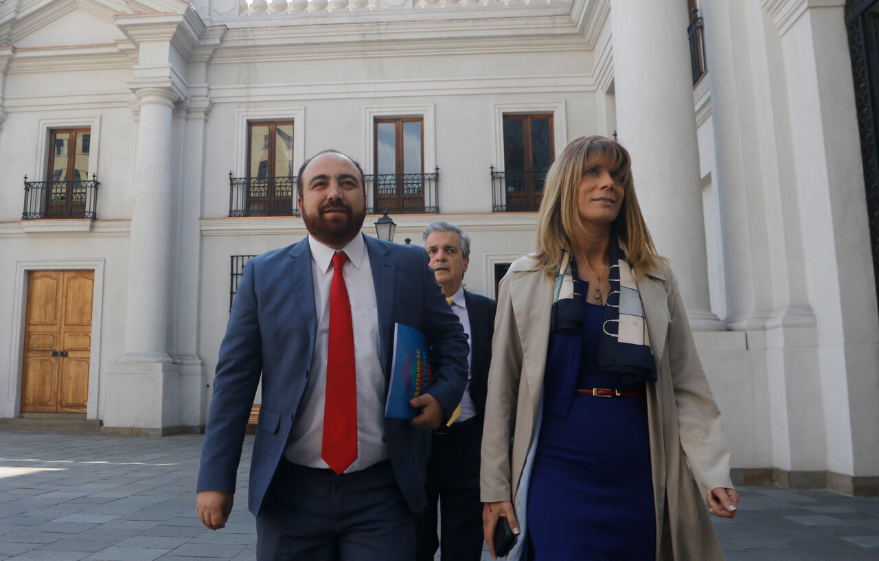Crisis por debacle DC: Chahin pone cargo a disposición y peligra candidatura presidencial de Rincón (y las primarias)