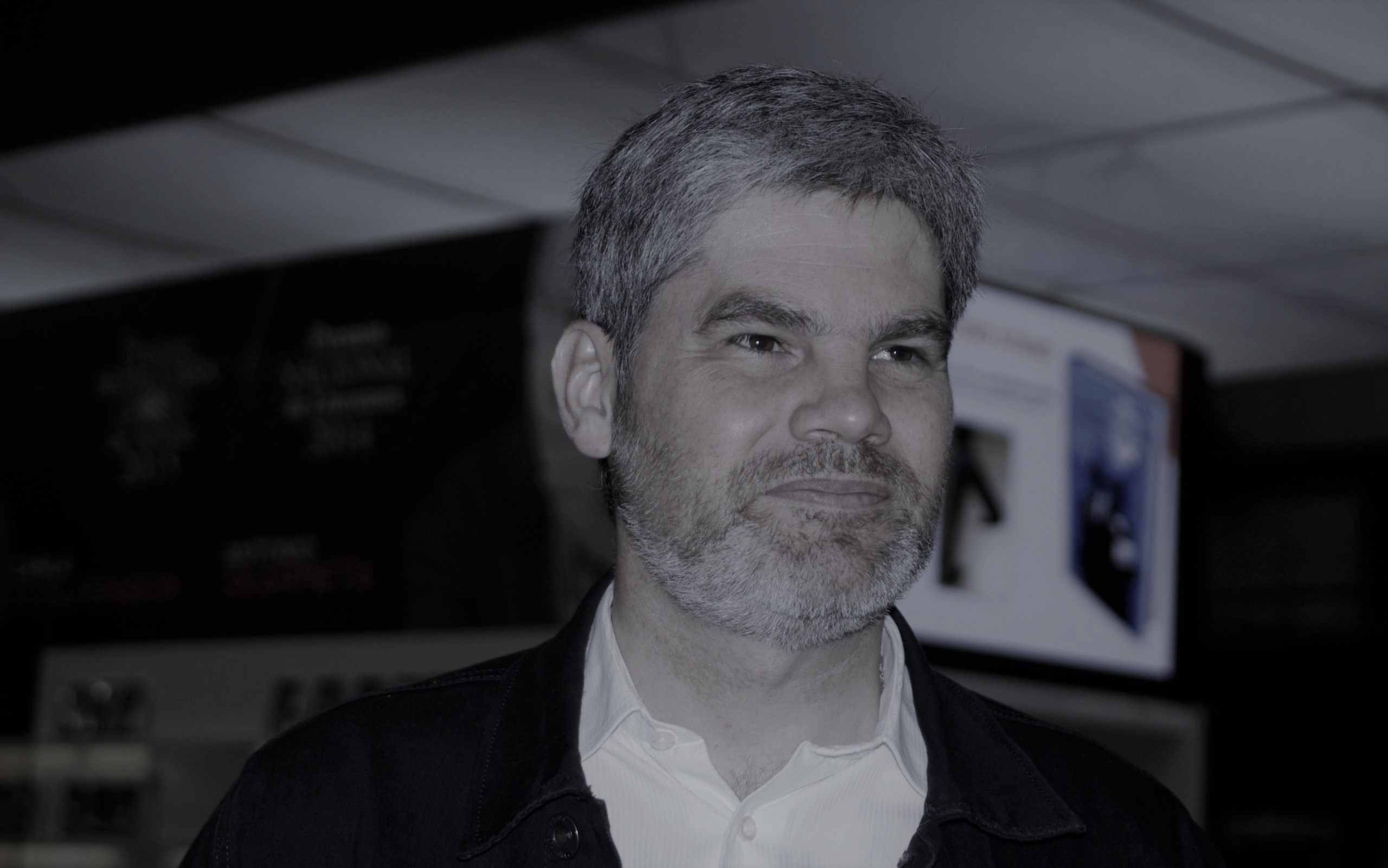 Juan Cristóbal Guarello: “Hay vínculos, pero las barras bravas todavía no se convierten en grupos narco”
