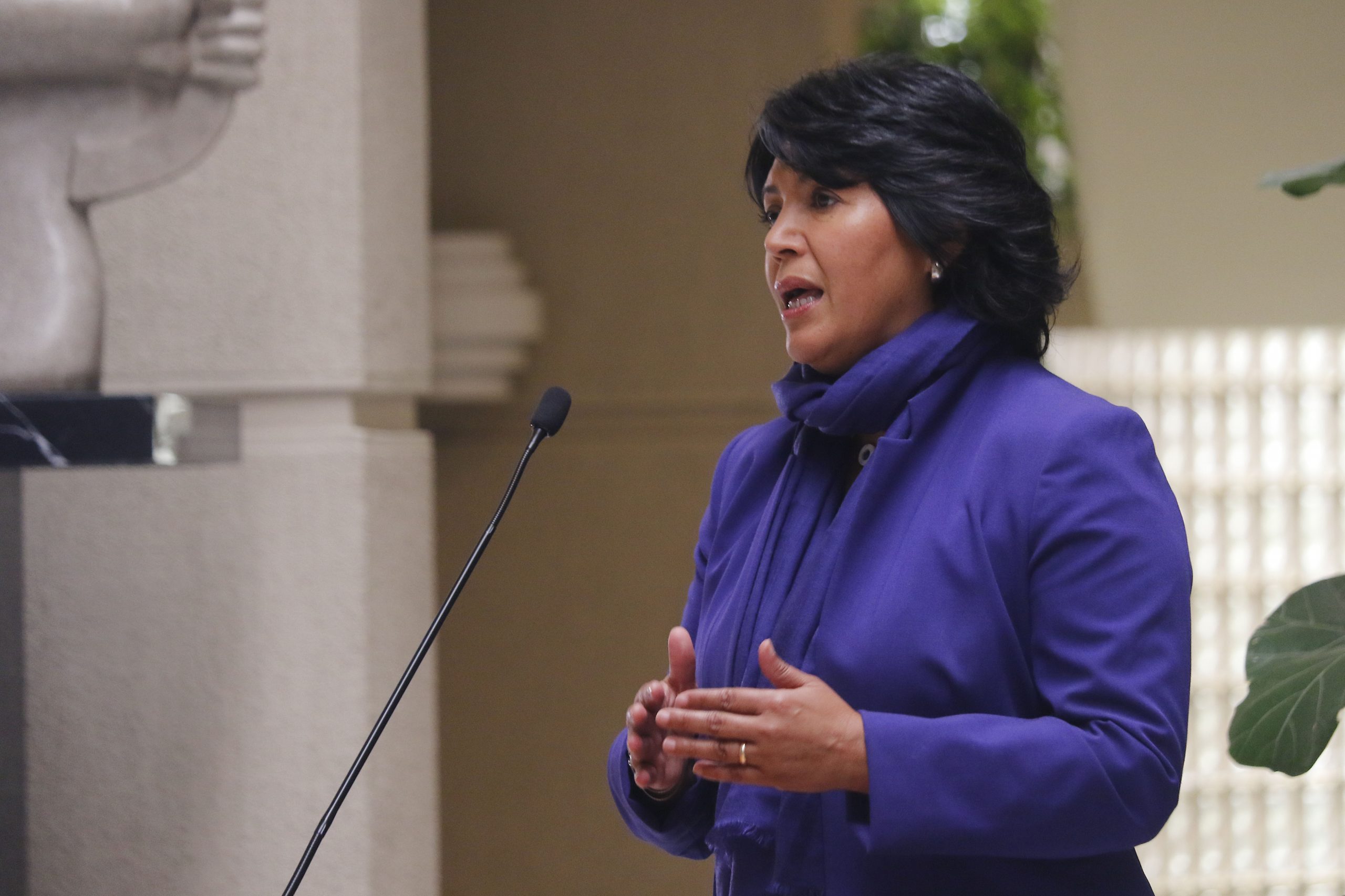 Por qué Provoste esperará hasta después de las primarias para dar su salto presidencial