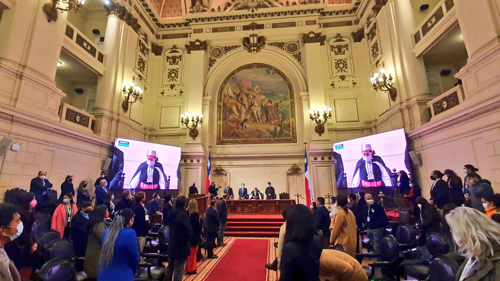 Mesa de la Convención Constitucional recibirá esta tarde a Parot y Ossa en medio de escalada de tensiones con el Gobierno