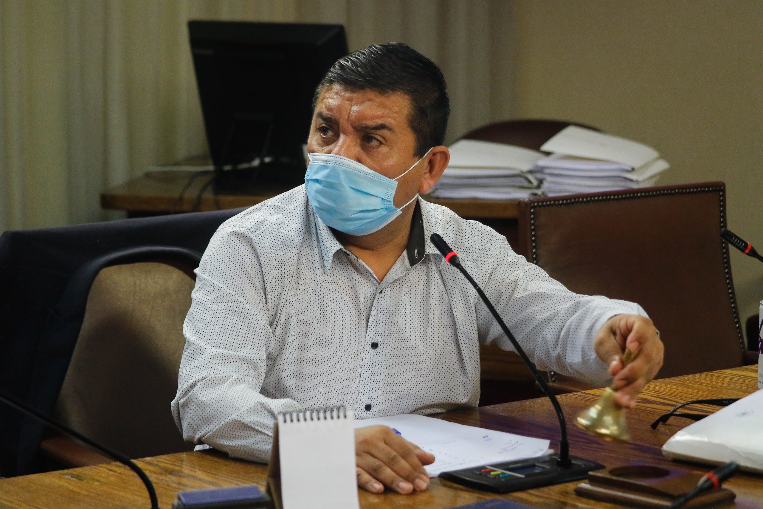 Quién es Pedro Velásquez, el ex alcalde condenado por fraude al Fisco que ahora será candidato a senador por Chile Vamos