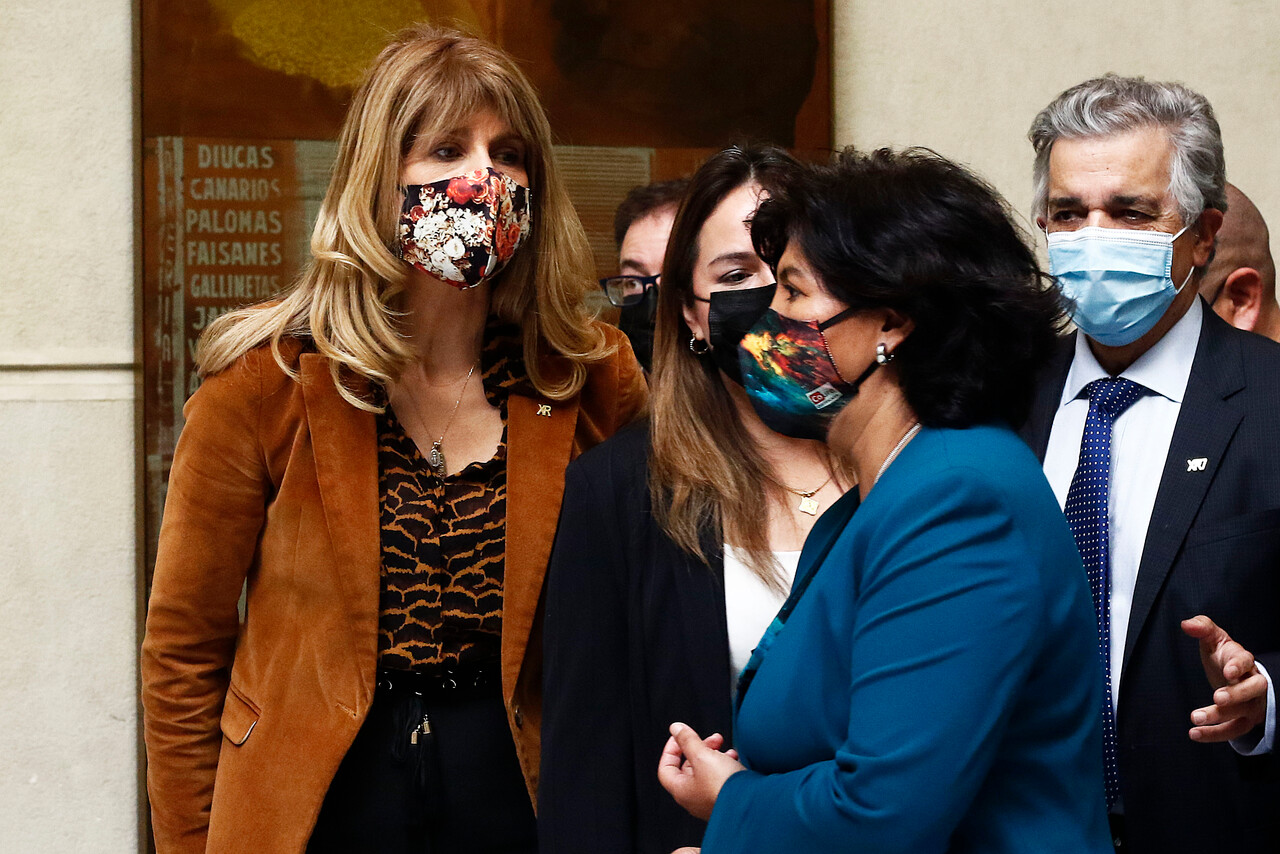 Por qué Ximena Rincón quedaría fuera de la carrera por suceder a Provoste en la presidencia del Senado