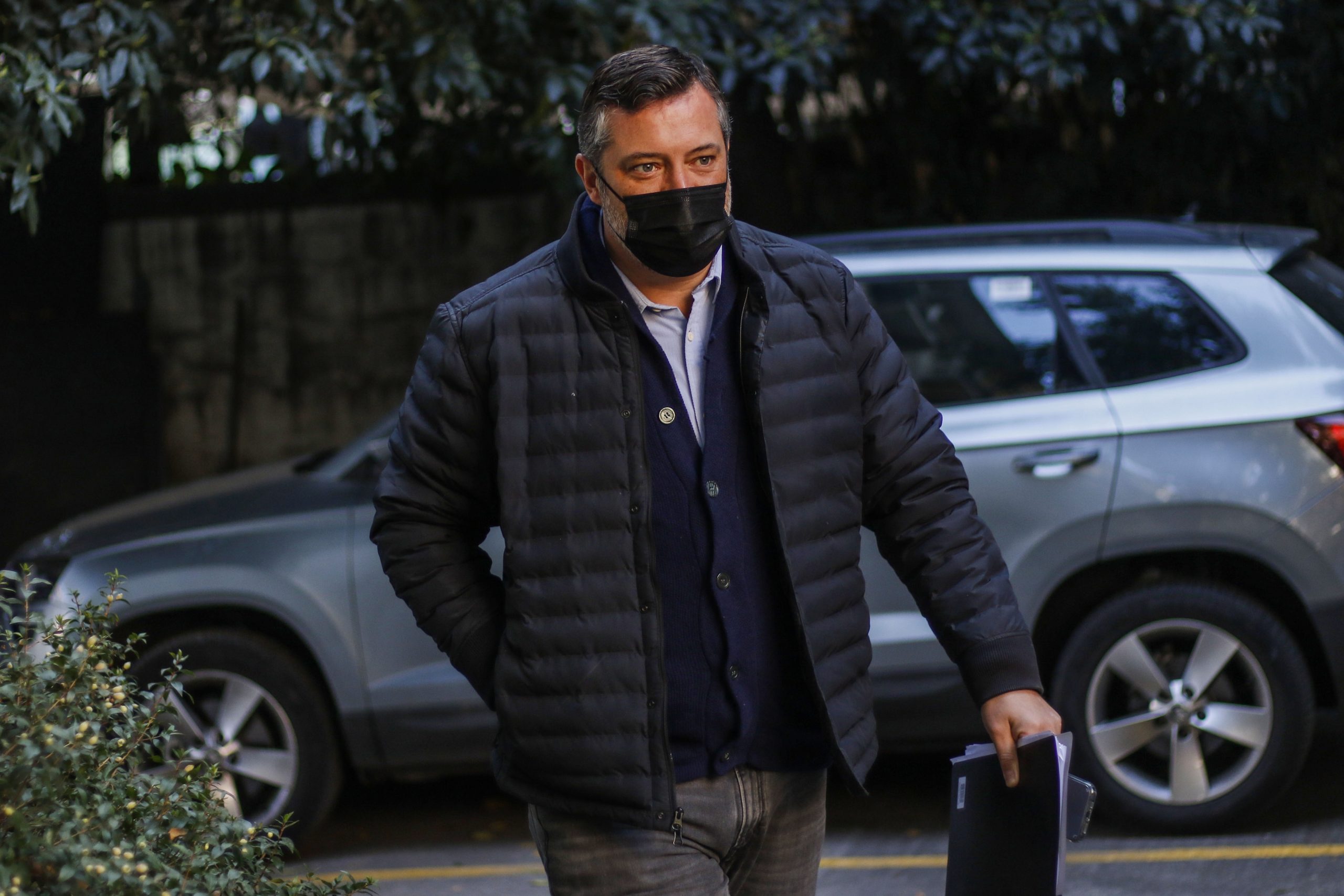Qué hay detrás del llamado de Sichel a terminar con los toques de queda y las cuarentenas
