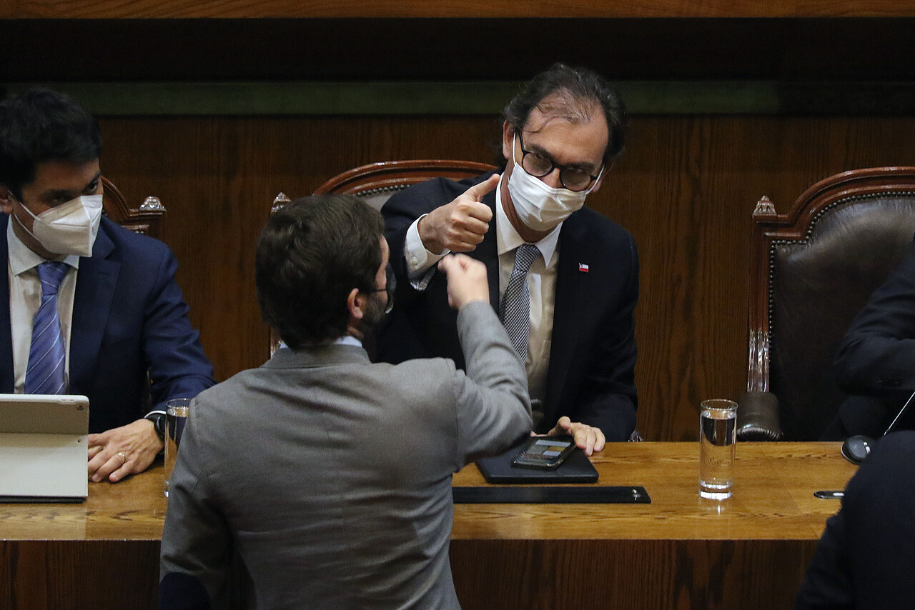 Acusación Constitucional: Por qué La Moneda apuesta a que no están los votos para destituir a ministro Figueroa