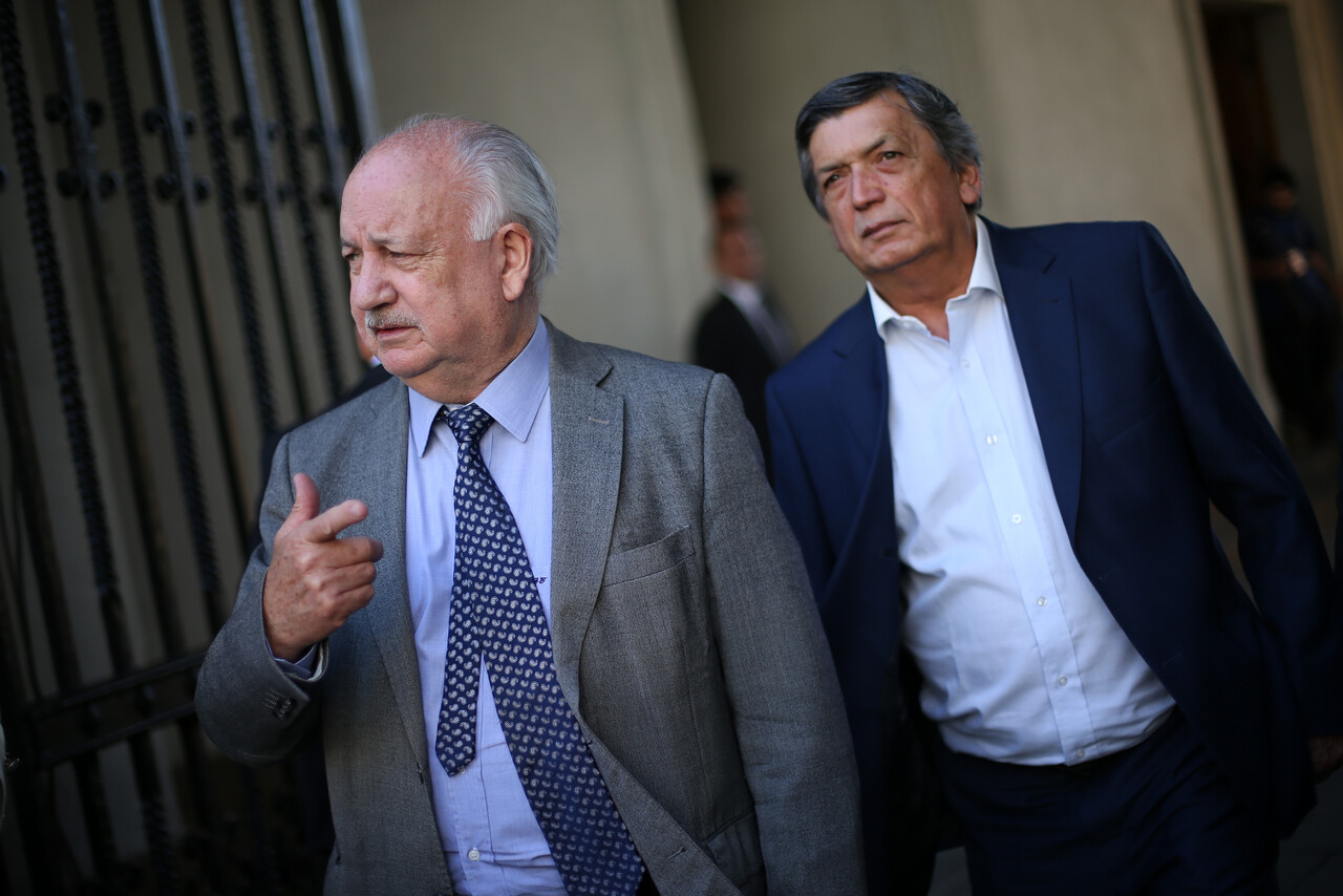 Las dos tesis en disputa en el PC que cruzan la decisión de si romper o no con el FA en las listas parlamentarias