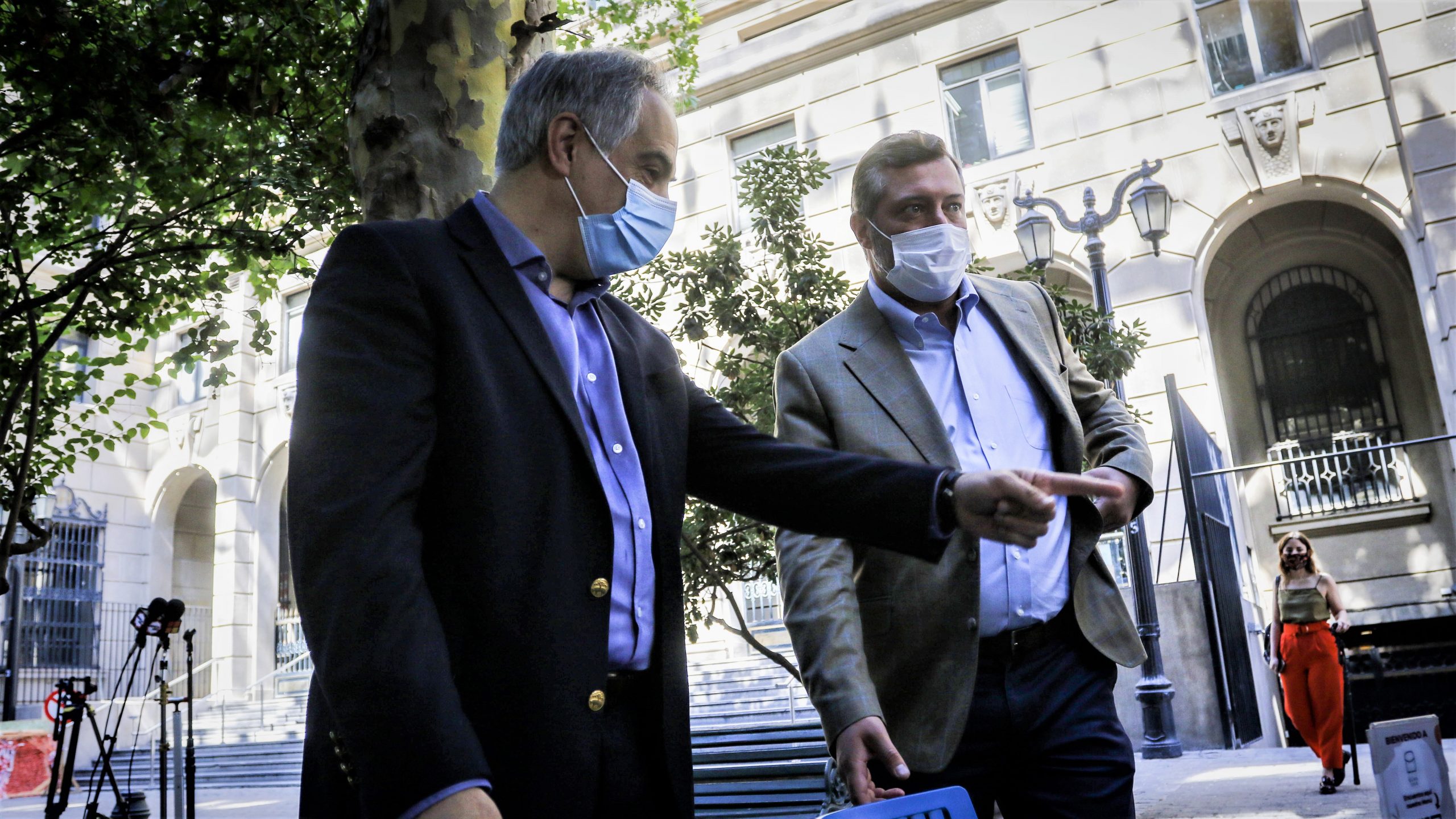 Retiro del 100% de fondos de las AFP: Cómo Sichel removió las aguas en RN, pero recibió apoyo en la UDI