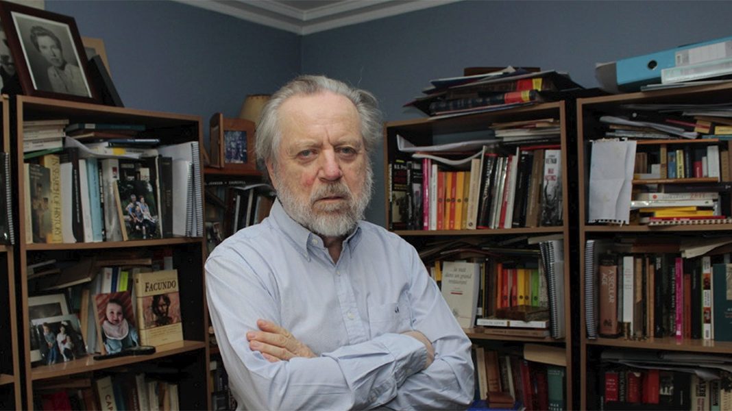 Joaquín Fermandois: “La derecha está en un enredo”