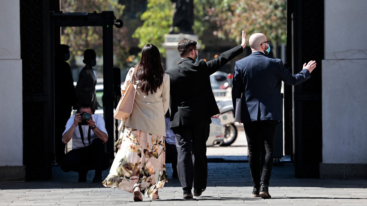 Cómo Izkia Siches ascendió al círculo de hierro de Boric y se perfila con Jackson como la dupla fuerte del gobierno