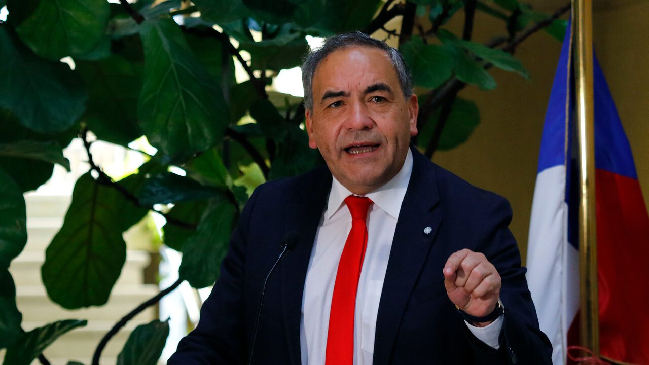 Perfil: 20 cosas que hay que saber del senador Fidel Espinoza