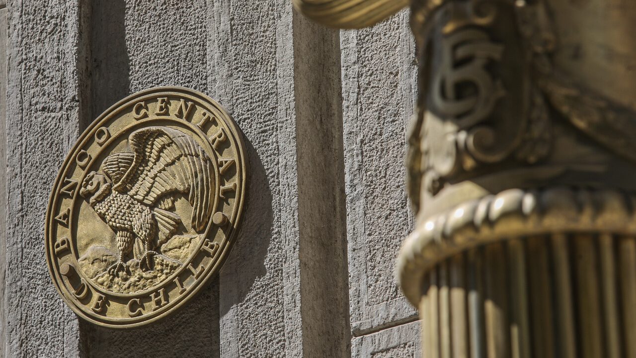 Banco Central desiste de construir megaproyecto de US$ 150 millones en Renca tras gastar US$ 34 millones en 8 años