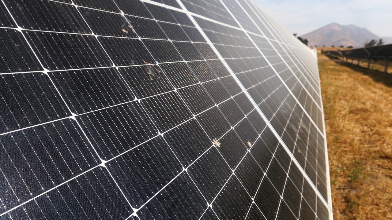 SEA pone término anticipado a proyecto fotovoltaico de US$ 460 millones en Vallenar