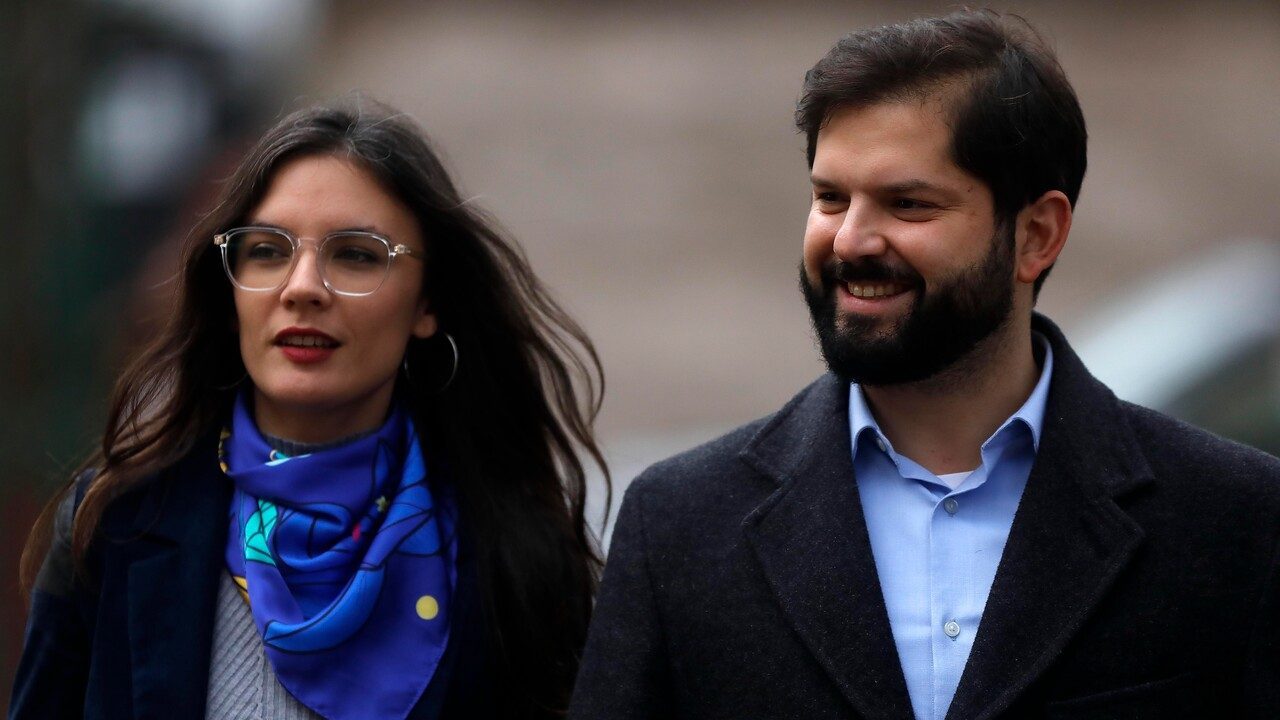 Gobierno firma contrato para campaña informativa a días de las elecciones por solo $4,5 millones en medio de críticas por escasa difusión
