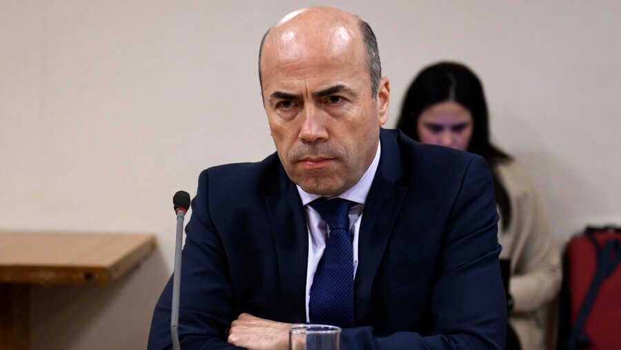 El detalle de las irregularidades en los convenios del Minvu y los Gobiernos Regionales que advirtió Bermúdez a la Comisión Investigadora