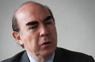 Roberto Méndez: “La principal amenaza para Evelyn Matthei es la propia derecha”