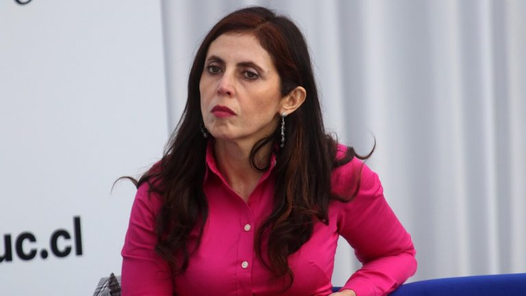 María Elena Santibáñez, la abogada que asumirá defensa de denunciante de Monsalve y que antes investigó a Felipe Berríos