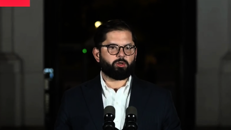 Elecciones: El discurso conciliador de Boric con la oposición en el peor momento de la crisis del Caso Monsalve