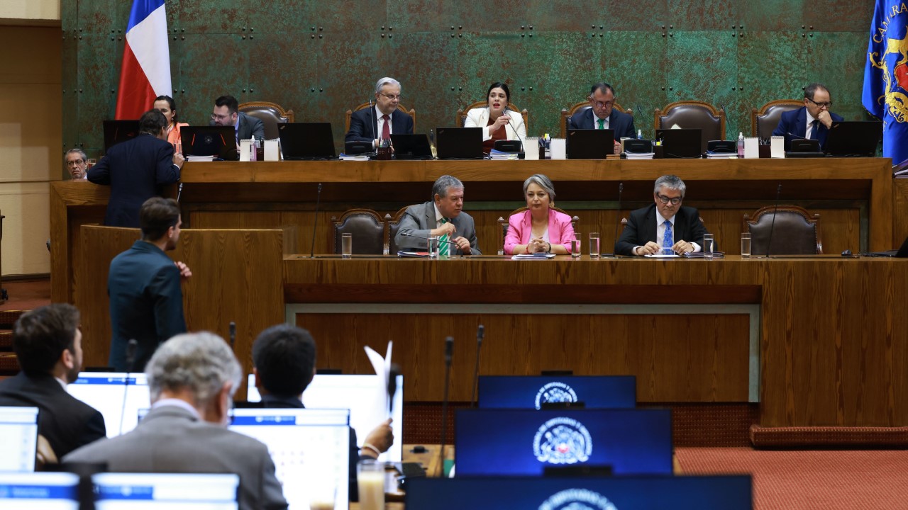 Cámara de Diputados aprueba con votos de Chile Vamos y el oficialismo la mayor reforma de pensiones en Chile desde 1981
