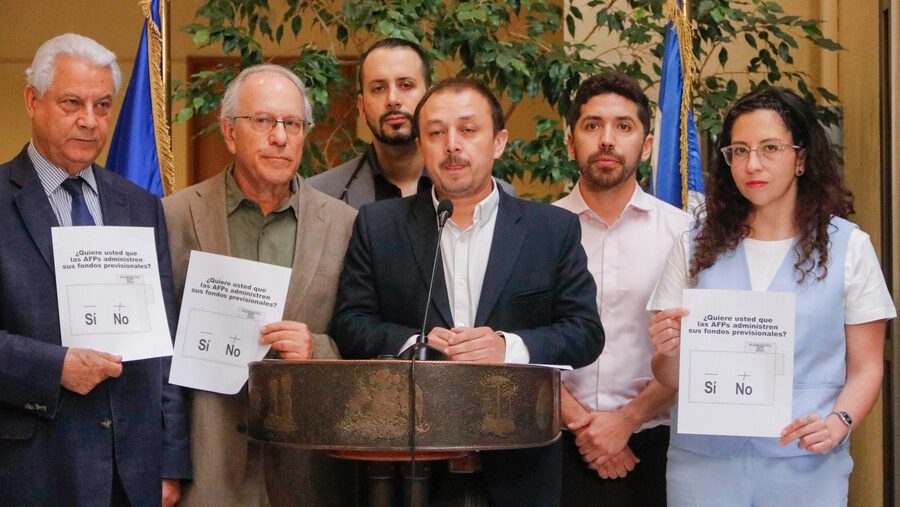 La política sin políticos: el debate sobre las AFP. Por Ignacio Imas