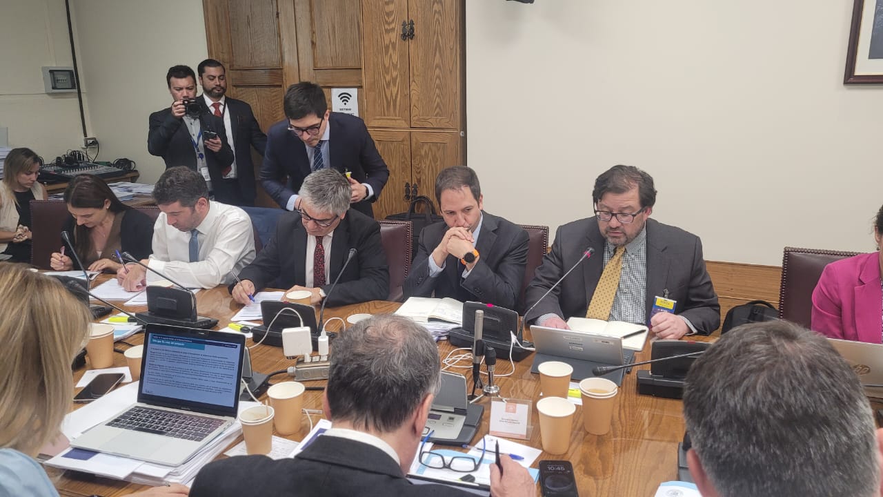 Los 11 riesgos fiscales identificados por el CFA en la reforma previsional