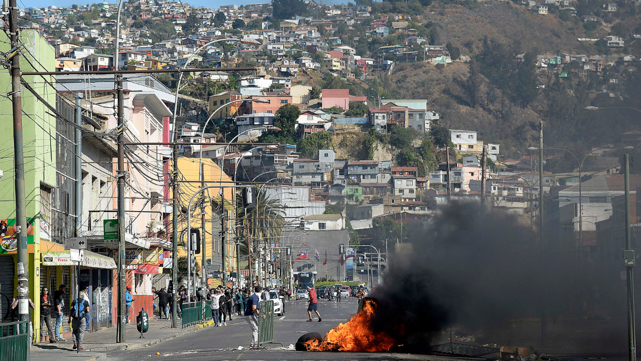 Valparaíso: laberinto, misterio, ruina. Por Lucy Oporto Valencia