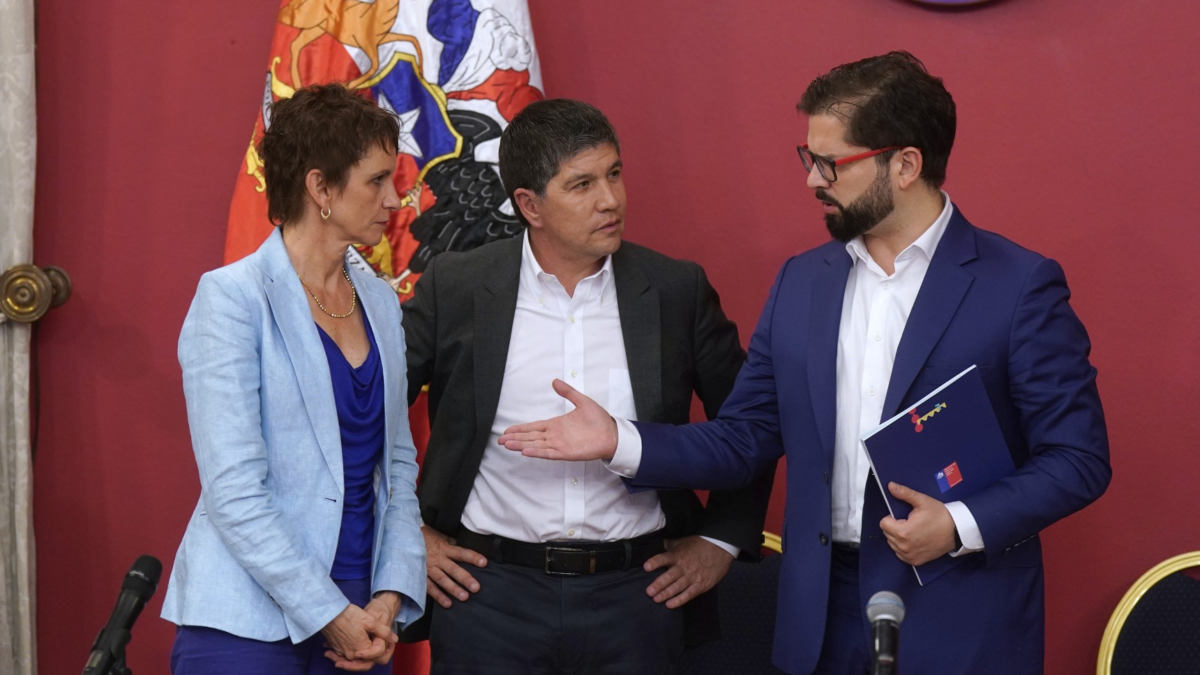 Comisión Monsalve: Las fuerzas oficialistas intervienen para salvar a Boric y Tohá en el informe final