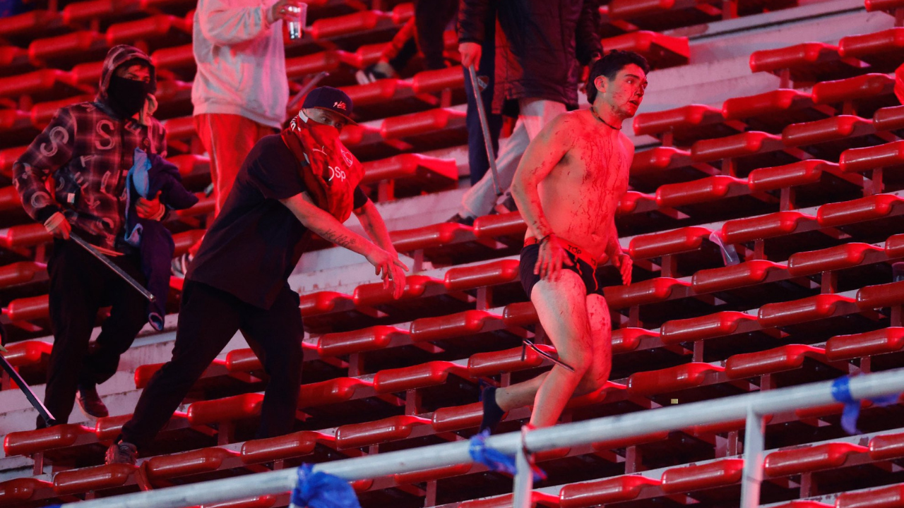 La cadena de errores que terminó con escenas de barbarie en partido entre Independiente y U. de Chile
