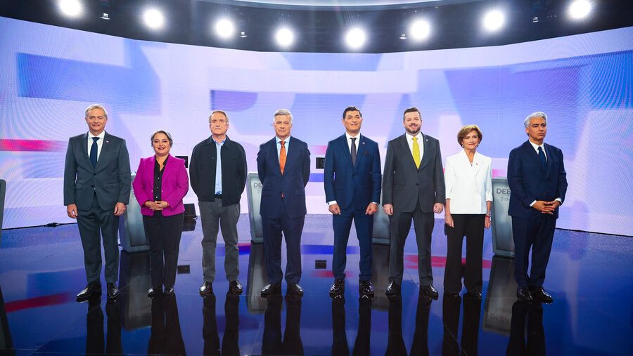Primer sondeo Panel Ciudadano-UDD tras debate: Kast cae y empata con Jara (24%), Matthei baja a 16% y Kaiser sube 4 puntos (Lea aquí la encuesta)